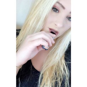 Meet your Posher, Alyssa